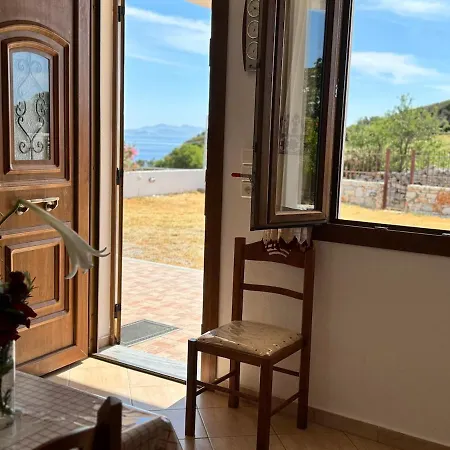 Limnes Seaside Retreat * Ligaridia